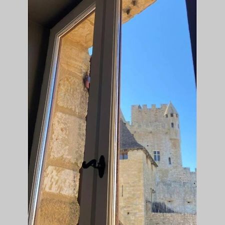 La Croquante Face Au Chateau Beynac-et-Cazenac Exterior foto